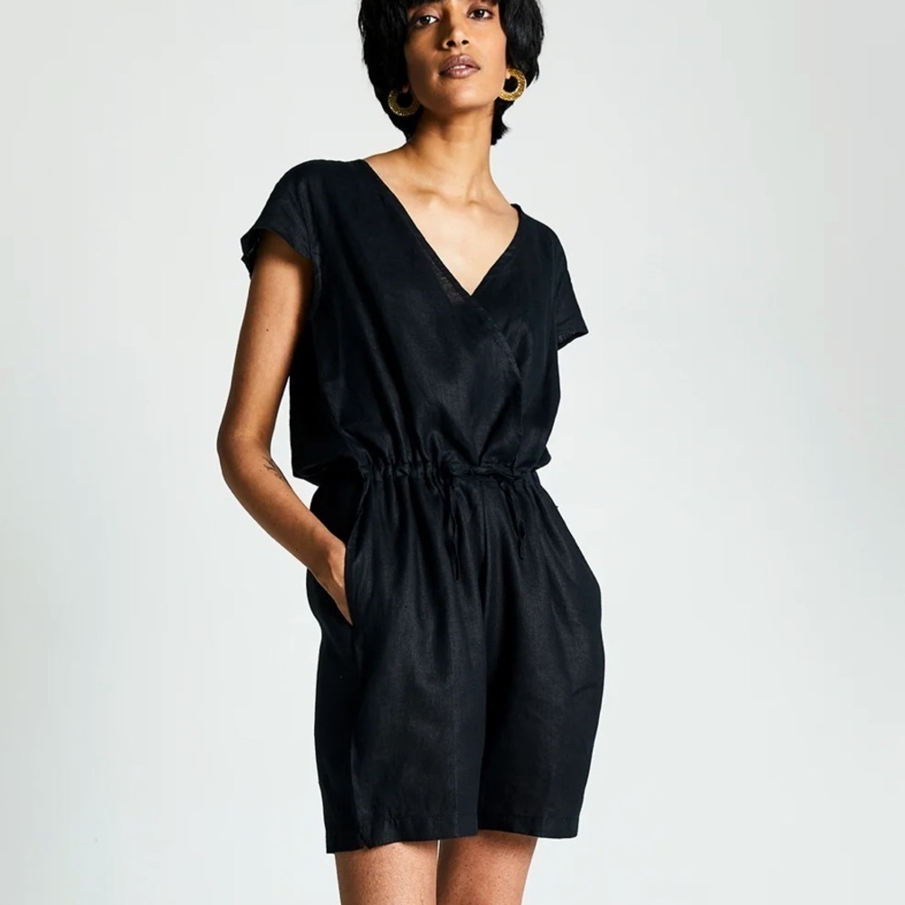 REISTOR 100% Hemp Smoke and Mirrors Romper Solid Black Wrap Style Size S Women’s